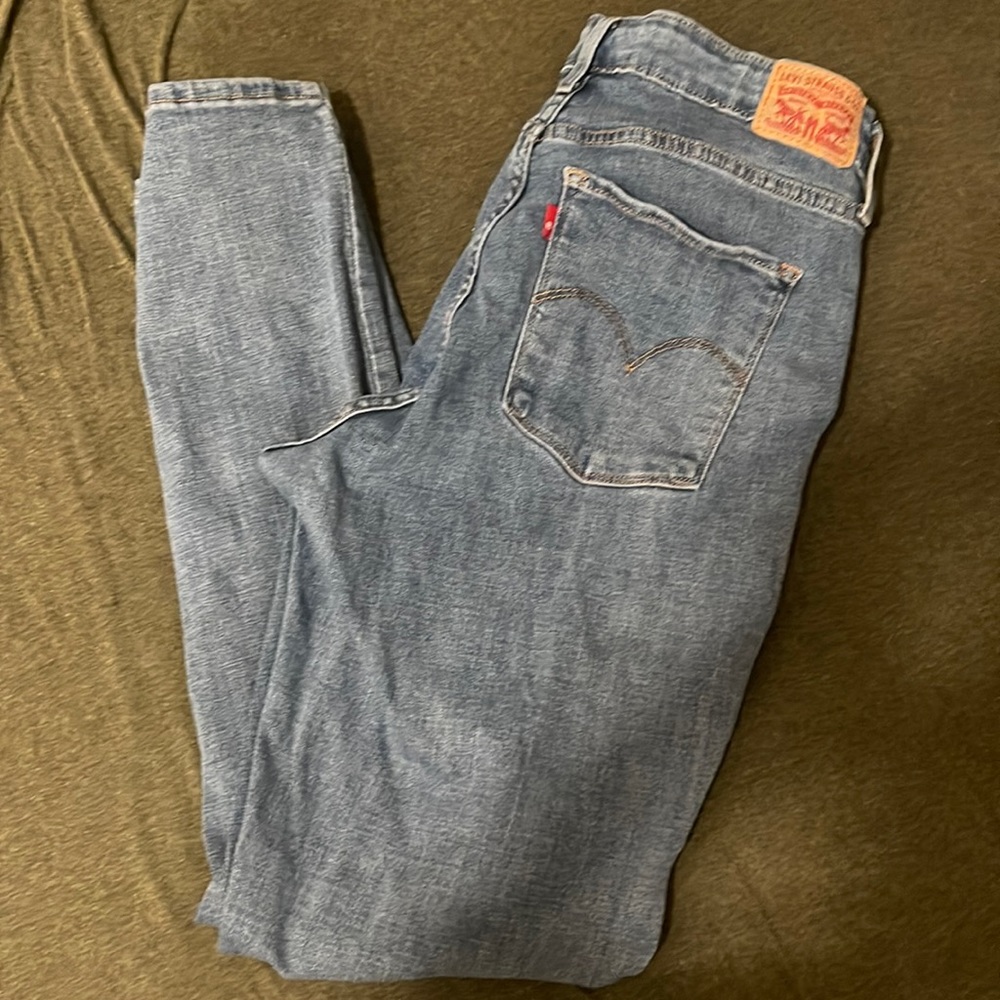 High rise skinny Levi’s sz 33/30